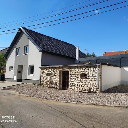 Vila Pod Majakem Přítluky Bagian luar foto
